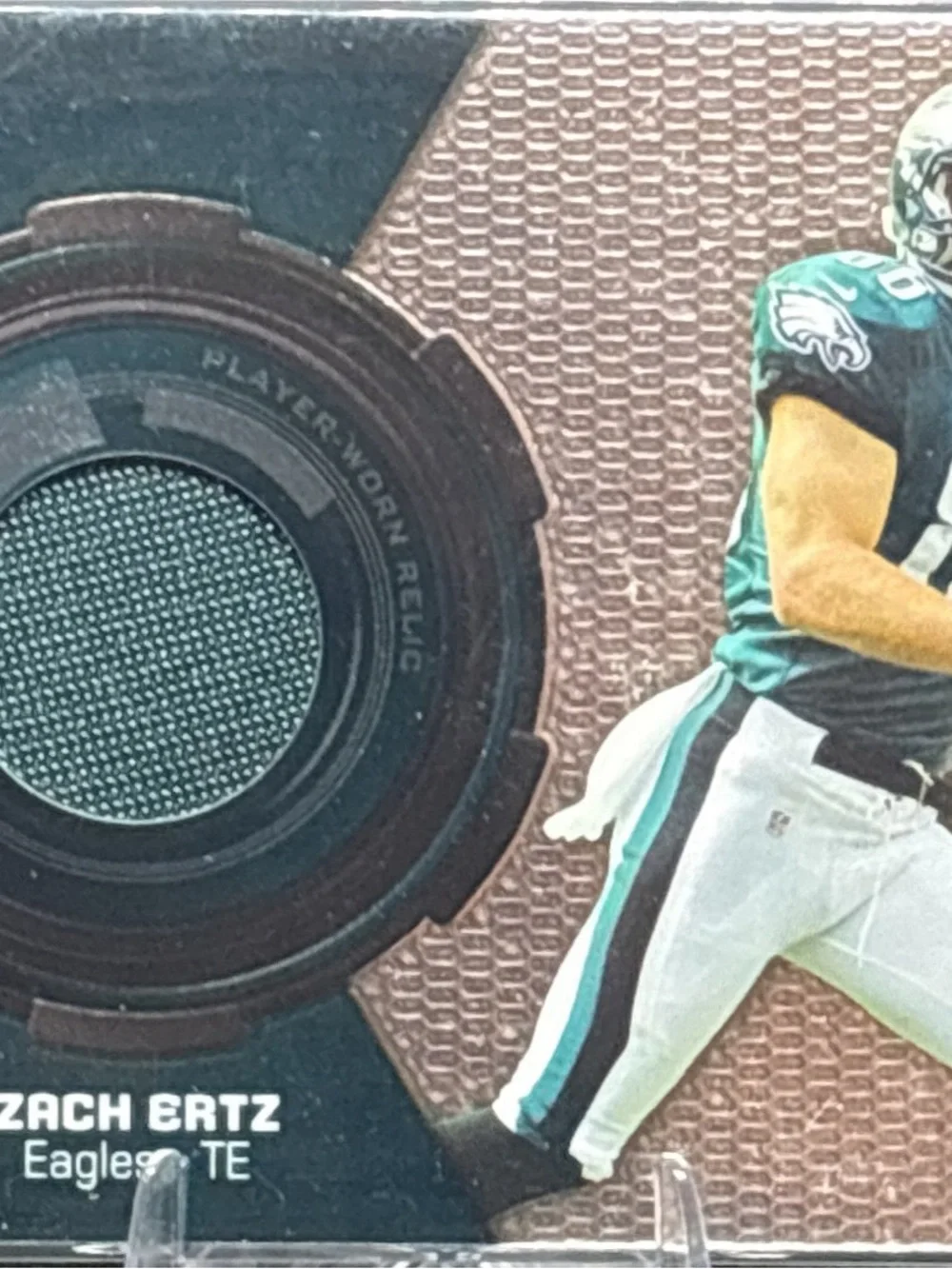 Topps Chrome Zach Ertz Rookie Football Trading Card - memorabilia